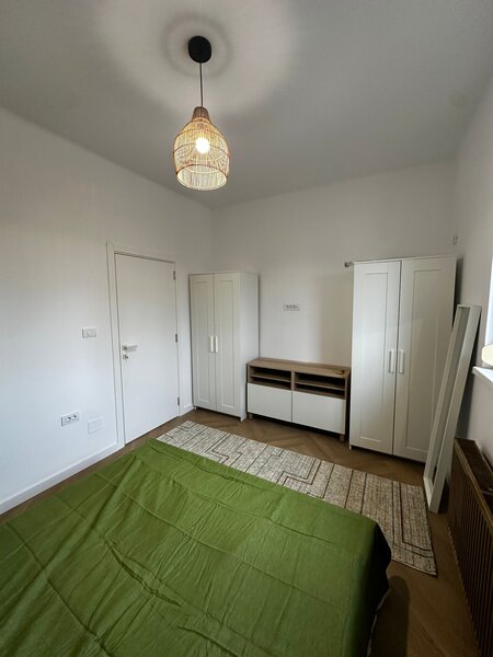 Vatra Luminoasa, Spital Monza